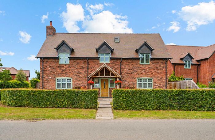 5 Bedroom Detached House For Sale In Bishampton, Pershore, Worcestershire, WR10