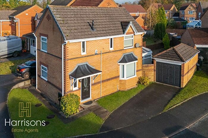 3 Bedroom Detached House For Sale In Hemley Close, Westhoughton, Bolton, Lancashire, BL5