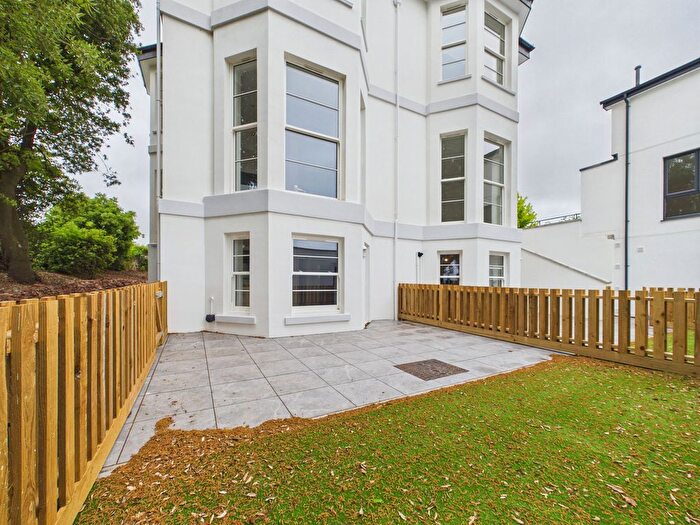 2 Bedroom Flat For Sale In Sonny Rae Villa, Thurlow Road, Torquay, TQ1