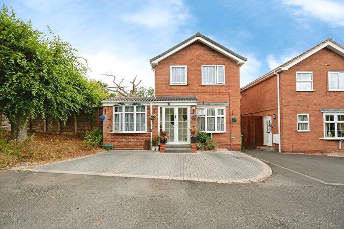 5 Bedroom Detached House For Sale In Painswick Close, Redditch, Worcestershire, B98