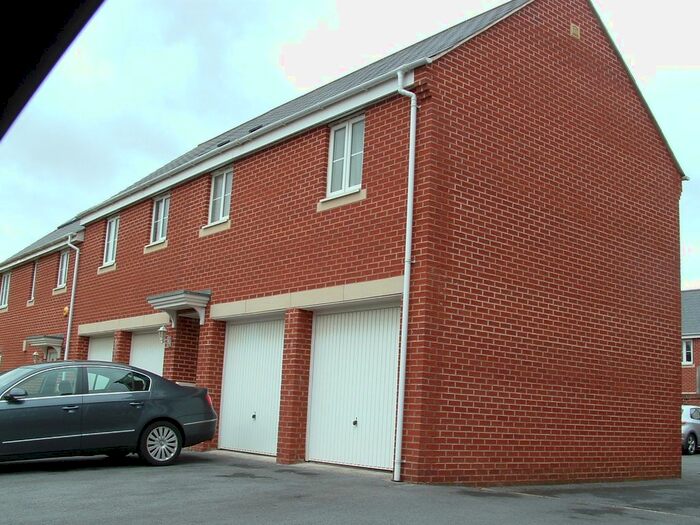 2 Bedroom End Of Terrace House To Rent In Heraldry Way, Exeter, EX2