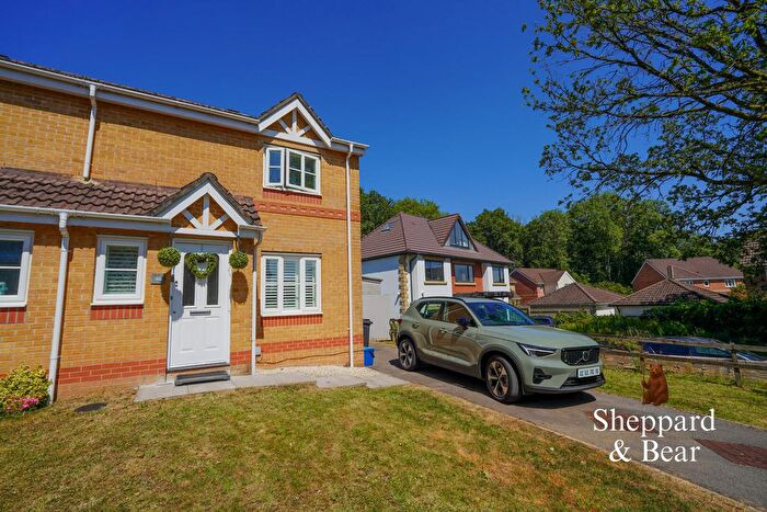 3 Bedroom Semi Detached House For Sale In Woodruff Way, Thornhill, Cardiff, CF14