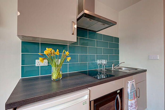 Studio To Rent In Bath Street, Glasgow, G2