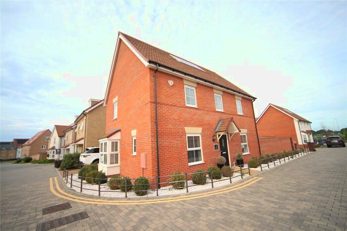 4 Bedroom Detached House To Rent In Ferndown Close, Stanford-Le-Hope, Essex, SS17