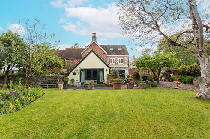 3 Bedroom Semi-Detached House For Sale In Waterperry, Oxford, OX33