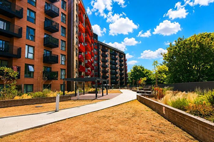 2 Bedroom Flat To Rent In Claribel Court, Mill Wood, Maidstone, ME14