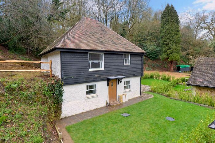 2 Bedroom Detached House To Rent In Catteshall Lane, Godalming, GU7