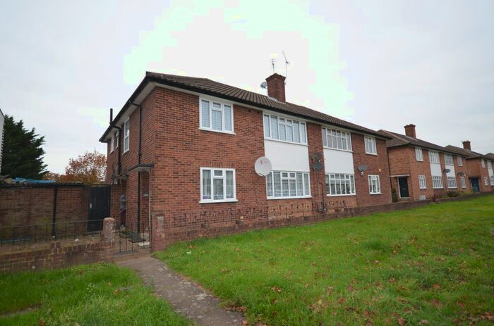 2 Bedroom Flat To Rent In Kenton Lane, Harrow HA3