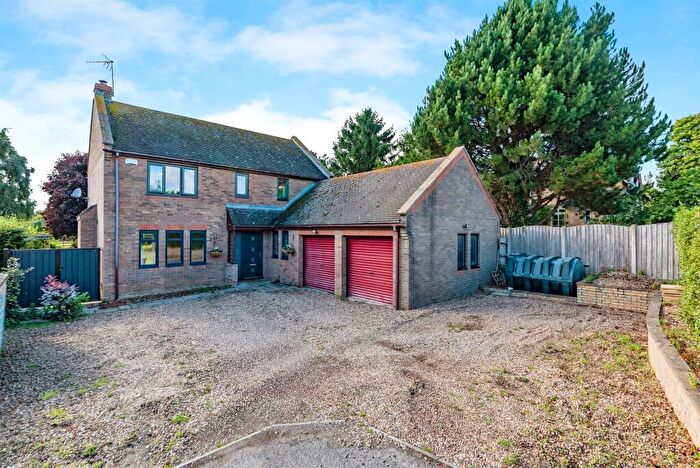 4 Bedroom Detached House For Sale In Main Street, Normanton, Grantham, NG32