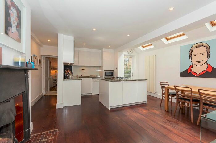 2 Bedroom Flat To Rent In Klea Avenue, London SW4