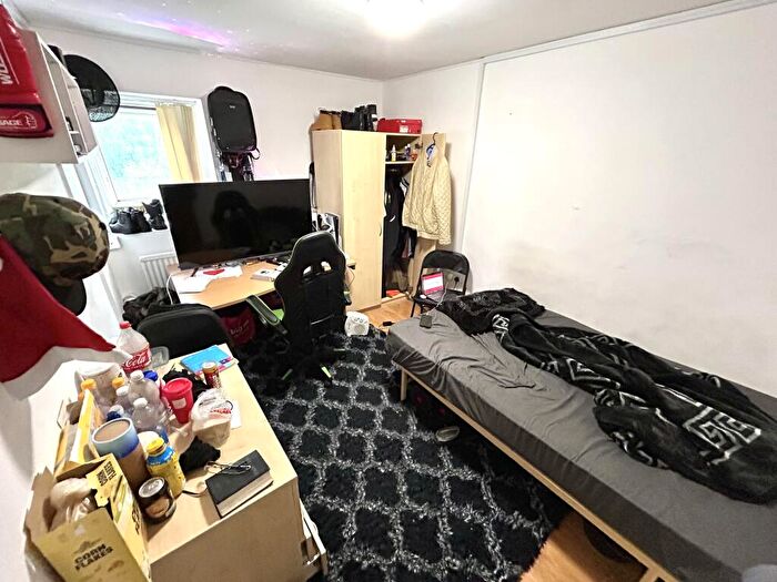 4 Bedroom House To Rent In St Michaels Court, Wood Road, Treforest, CF37