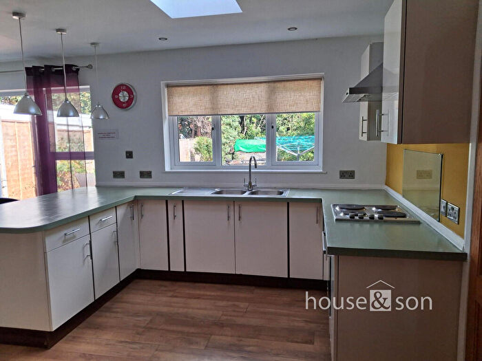 6 Bedroom Detached House To Rent In Alma Road, Winton, BH9