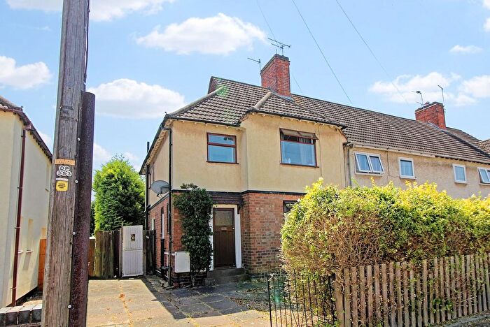 3 Bedroom End Terrace House For Sale In Waltham Avenue, Leicester, LE3