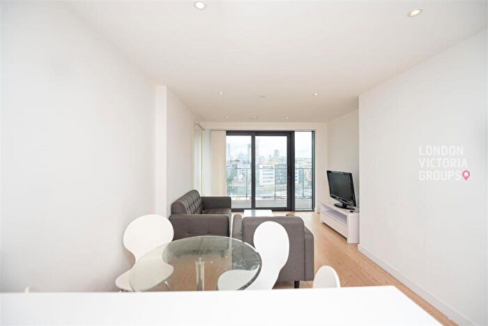 1 Bedroom Apartment To Rent In Horizons Tower, Yabsley Street, London, E14