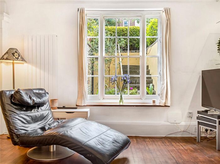 1 Bedroom Flat For Sale In Gloucester Avenue, London, NW1