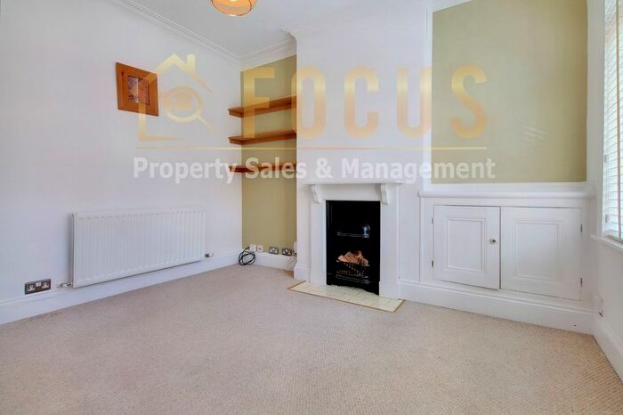 2 Bedroom Terraced House To Rent In Hartopp Road, Leicester, LE2