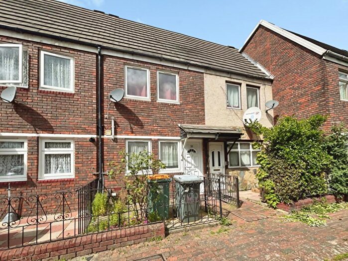 3 Bedroom Terraced House For Sale In Hyde Close, London, E13