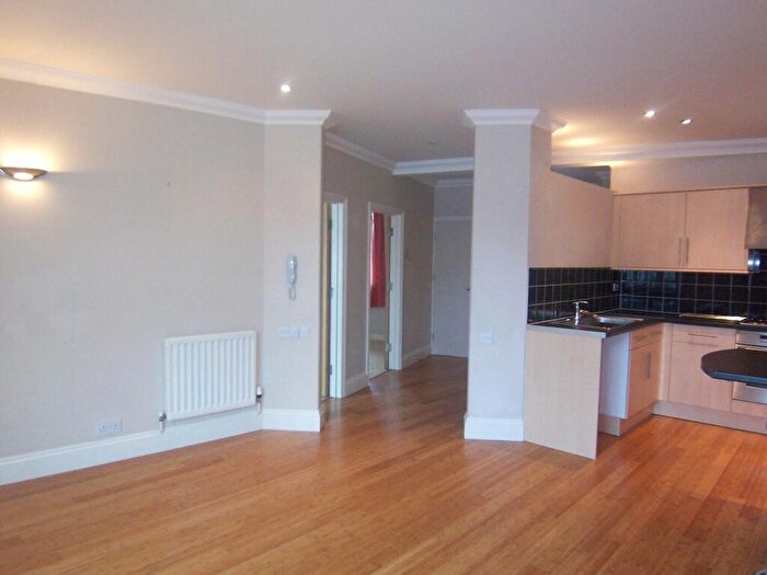 2 Bedroom Apartment To Rent In Newport Road, Barnstaple, Devon, EX32
