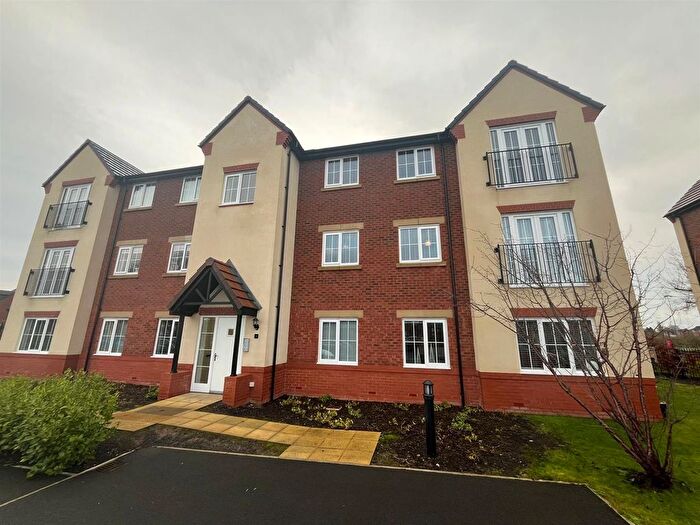 2 Bedroom Flat To Rent In Laurel Place, Nantwich, CW5