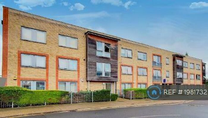 1 Bedroom Flat To Rent In Victoria Road, Barking, IG11