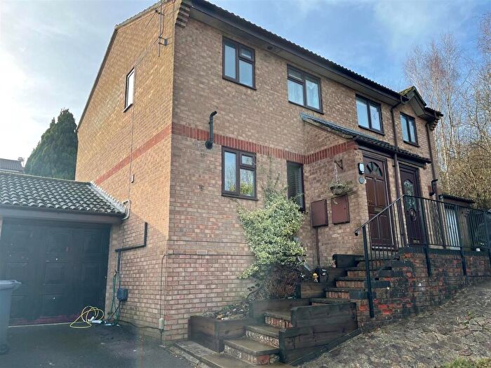 3 Bedroom Semi Detached House For Sale In Linkway, Salisbury, SP1