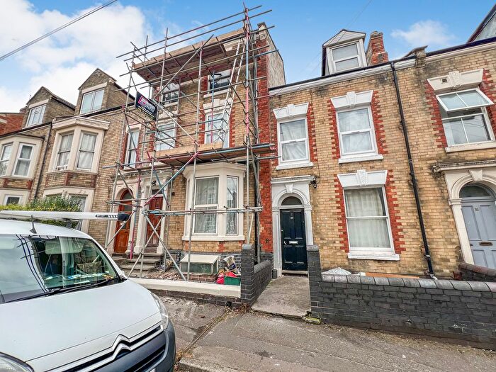 2 Bedroom Flat To Rent In Flat Hester Street, Northampton, Northamptonshire, Ap, Uk, NN2