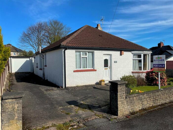 3 Bedroom Detached Bungalow For Sale In Eddyfield Road, Oxspring, S36