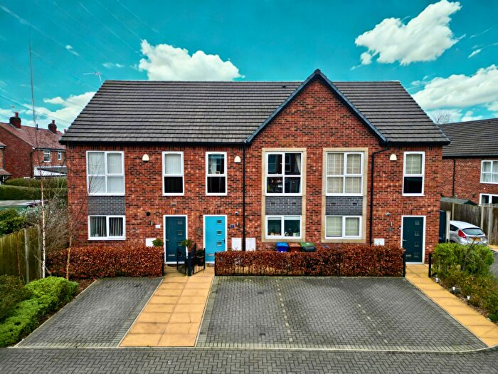 3 Bedroom Terraced House For Sale In Weaver Close, Hazel Grove, SK7