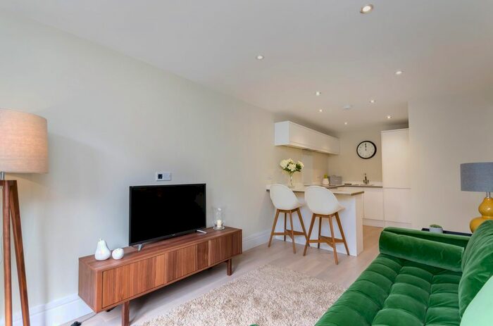 2 Bedroom Flat To Rent In Compton Mews, Clifton Green, York, YO30