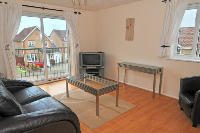 2 Bedroom Flat To Rent In Lyon Close, Maidenbower, Crawley, RH10
