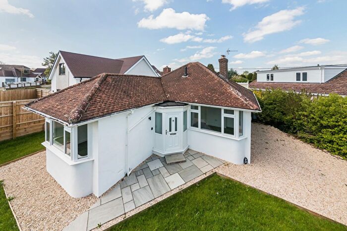 3 Bedroom Detached Bungalow For Sale In Poplar Grove, Kennington, OX1
