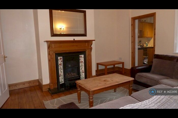 2 Bedroom Flat To Rent In Goldspink Lane, Newcastle Upon Tyne, NE2