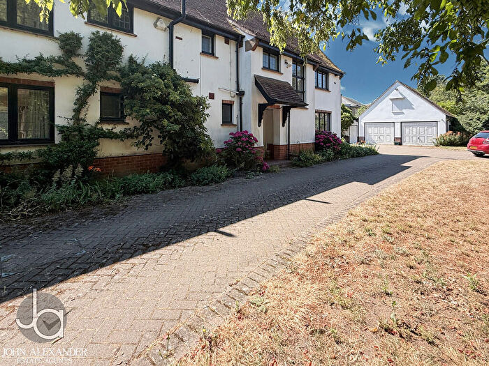 4 Bedroom Detached House For Sale In Inworth Road, Feering, Colchester, CO5