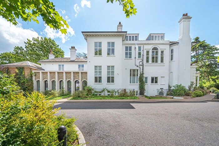 2 Bedroom Flat For Sale In Beltwood Park Place, Sydenham Hill, London, SE26