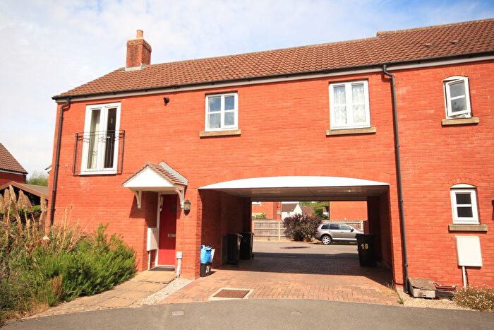 2 Bedroom Detached House For Sale In Halyard Drive, Bridgwater, TA6