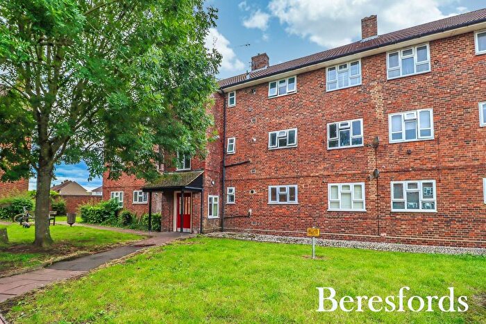 1 Bedroom Flat For Sale In Faymore Gardens, South Ockendon, RM15