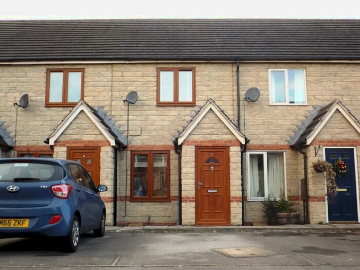 2 Bedroom House To Rent In Howells Place, Mastin Moor, Chesterfield, S43