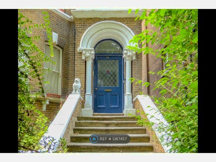 2 Bedroom Flat To Rent In East Dulwich Road, London, SE22