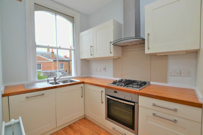 1 Bedroom Flat To Rent In Amyand Park Road, Twickenham, Uk, TW1