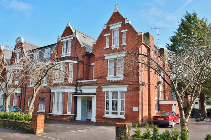 1 Bedroom Flat To Rent In St Cross, SO23