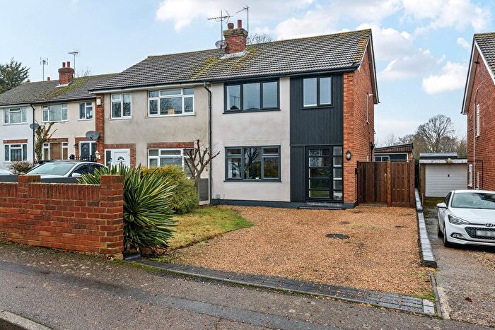 3 Bedroom Semi-Detached House For Sale In Phelps Close, West Kingsdown, Sevenoaks, TN15