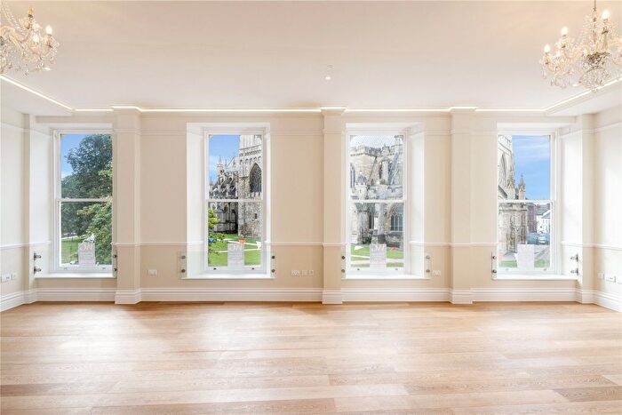 2 Bedroom Flat To Rent In Exeter, Devon, EX1