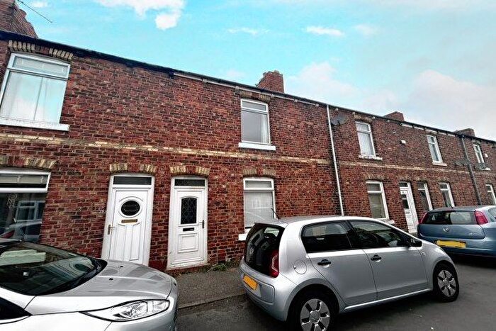 2 Bedroom Property To Rent In Young Street, Durham, DH1