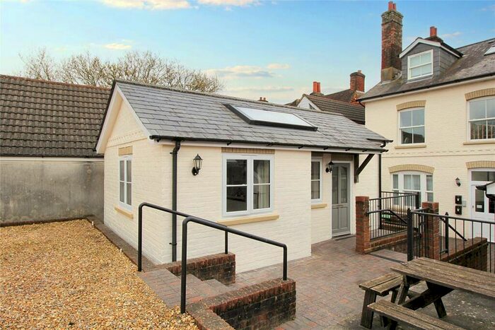 Maisonette To Rent In Normandy Street, Alton, Hampshire, GU34