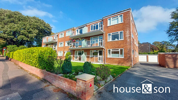 2 Bedroom Apartment For Sale In Amersham Court, Marlborough Road, Westbourne, BH4