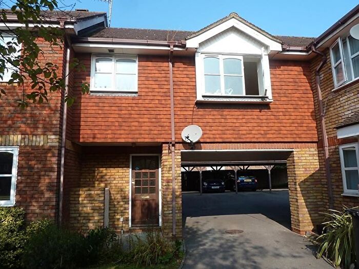 1 Bedroom Flat To Rent In Jenkyns Close, Botley, Southampton, SO30