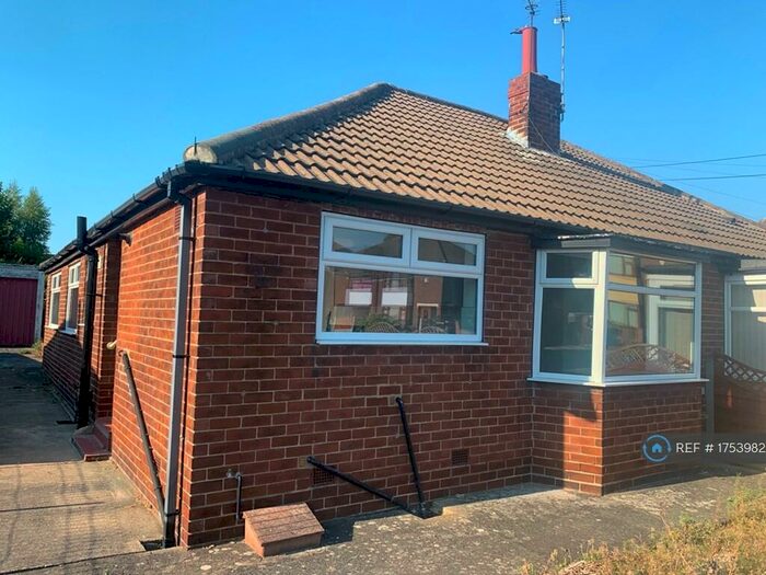 3 Bedroom Bungalow To Rent In Poplar Avenue, Garforth, Leeds, LS25