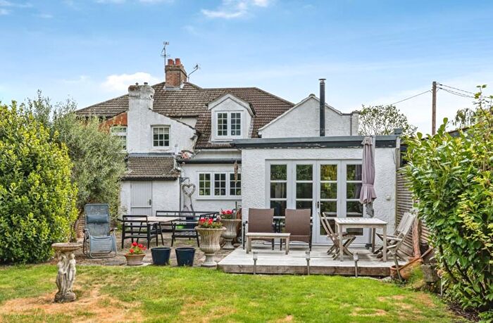 5 Bedroom Semi-Detached House For Sale In Woking, Surrey, GU24