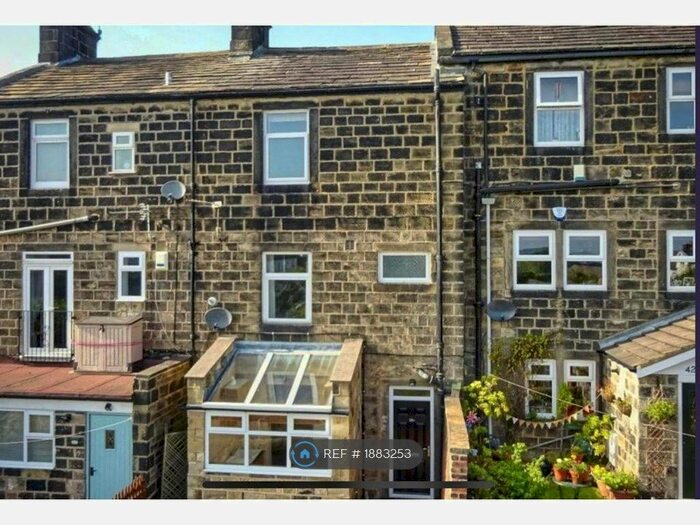 2 Bedroom Terraced House To Rent In Parkside, Horsforth, Leeds, LS18