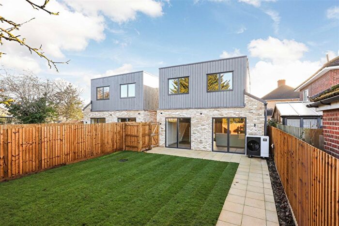 3 Bedroom Detached House For Sale In Robinson Mews, Kendal Way, Cambridge, CB4